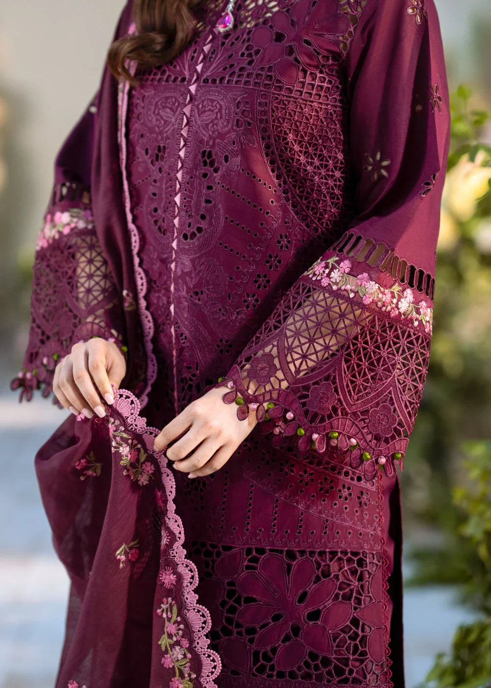 Summer 3PC Lawn Embroidered Suit - LC277