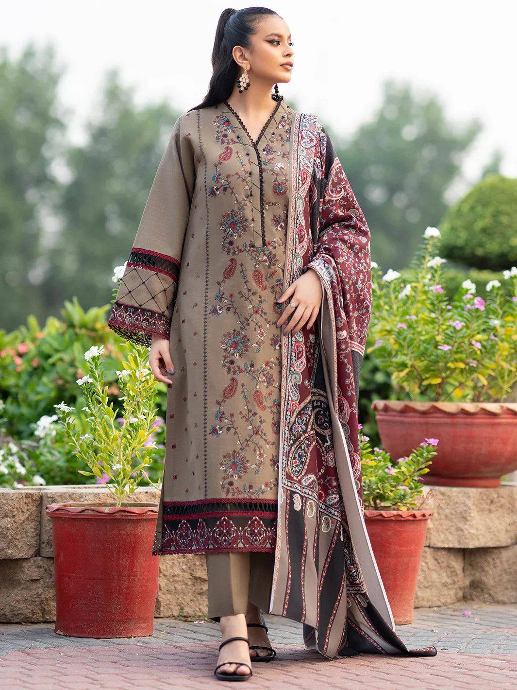 3 Piece - Embroidered Lawn  Suit (BIN ILYAS) | BI - 05