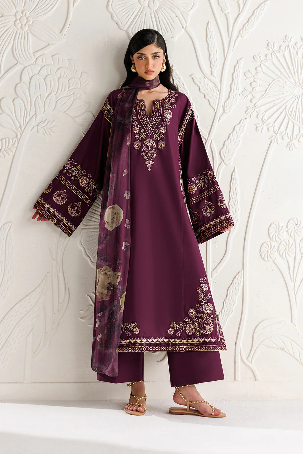 3 Piece - Iznik Embroidered Lawn Suit (Summer Collection) | D-023