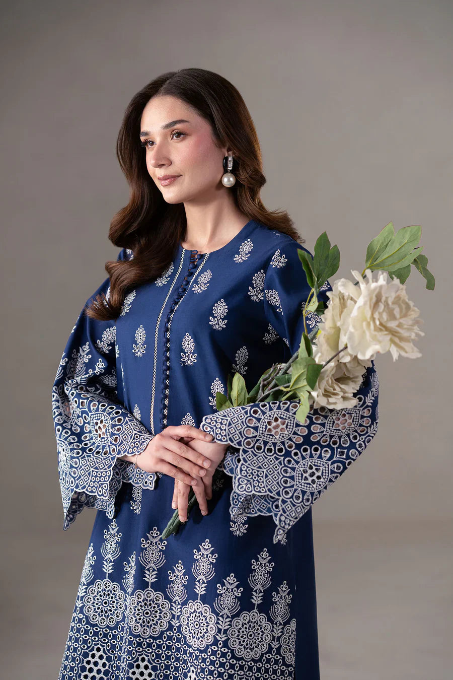 Eid Collection Ovria D-256 Embroidered Two Piece Lawn