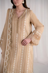 Elaria Akbar Aslam- 3PC Lawn Embroidered Suit - D-138