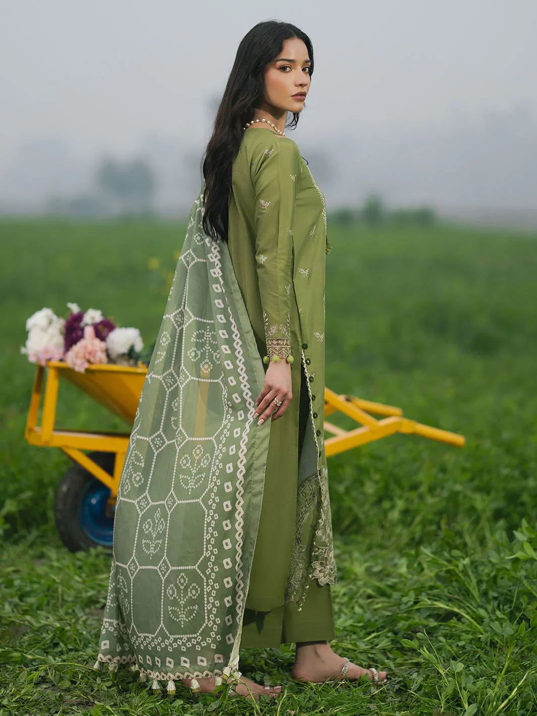 IZEL Summer 3PC Lawn Embroidered Suit - IZ-2888