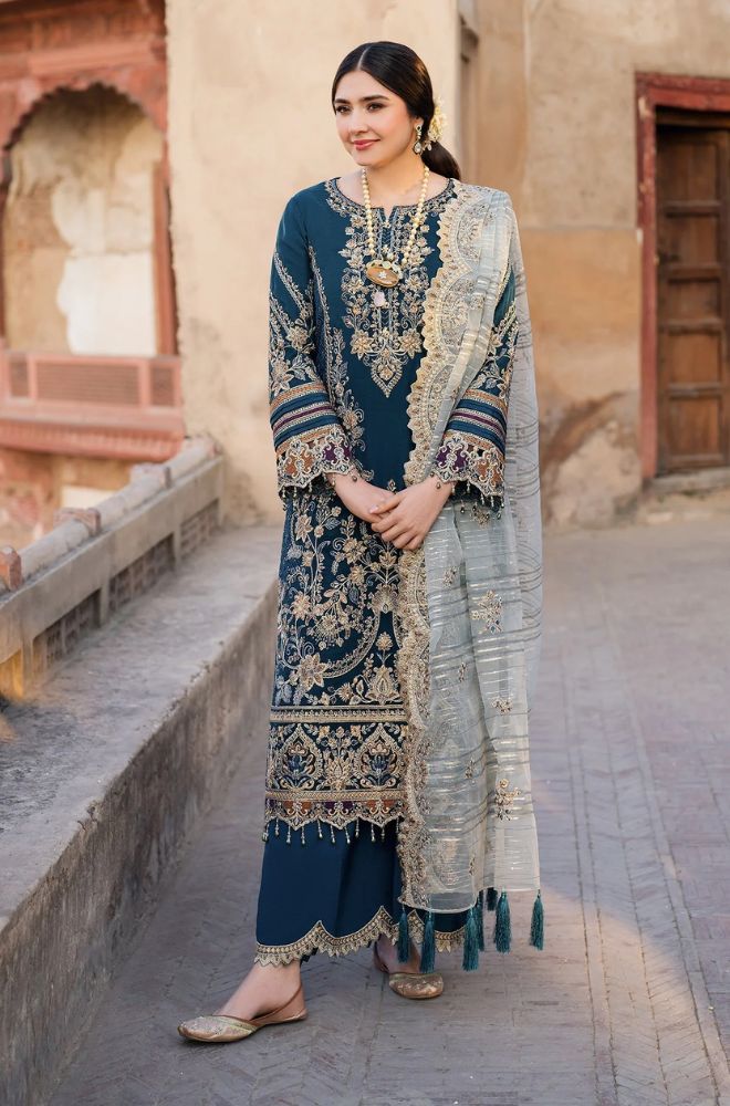 Summer 3PC Lawn Embroidered Suit - LC275