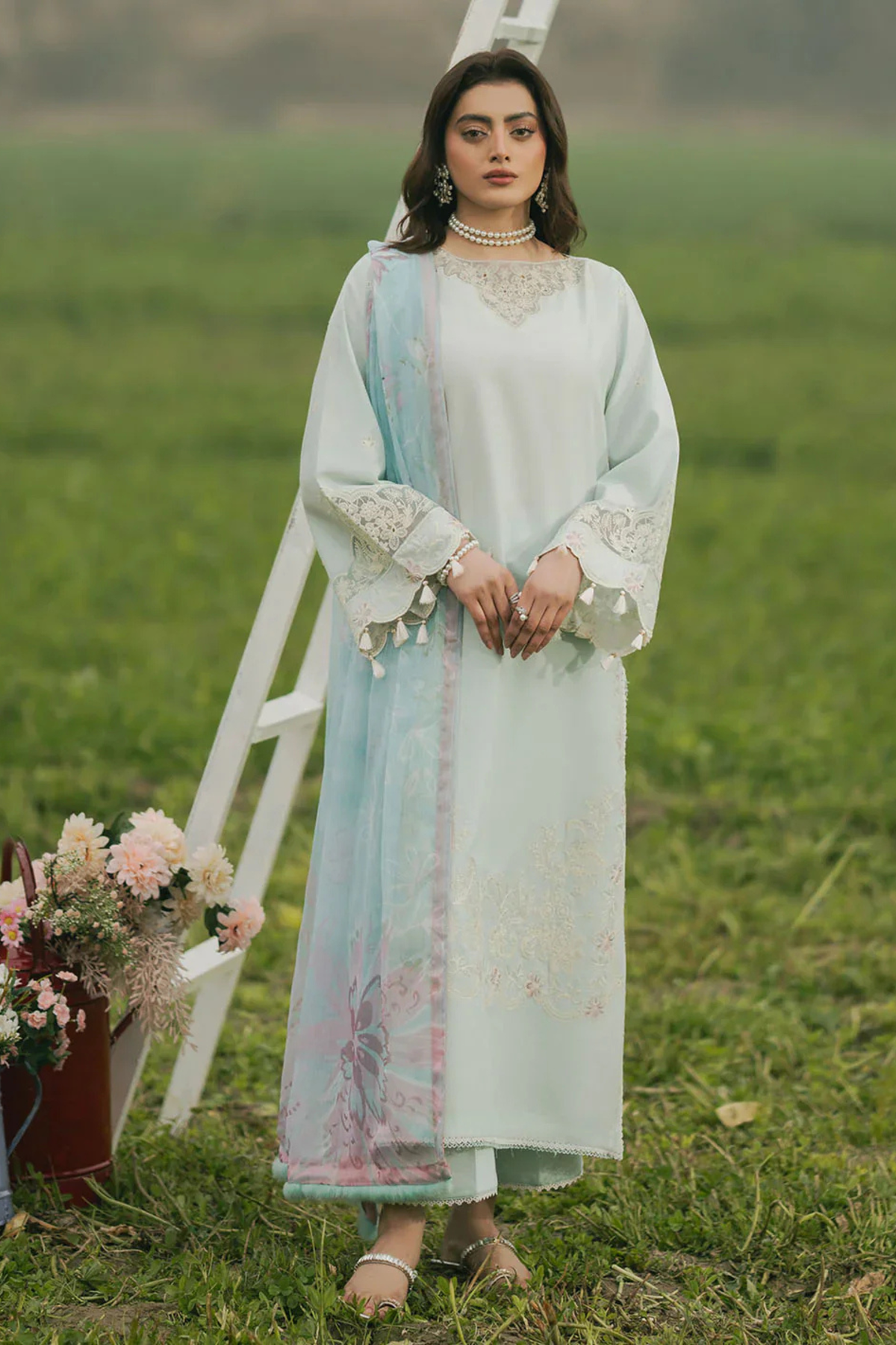 3 Piece - Iznik Embroidered Lawn Suit (Summer Collection) | D-329